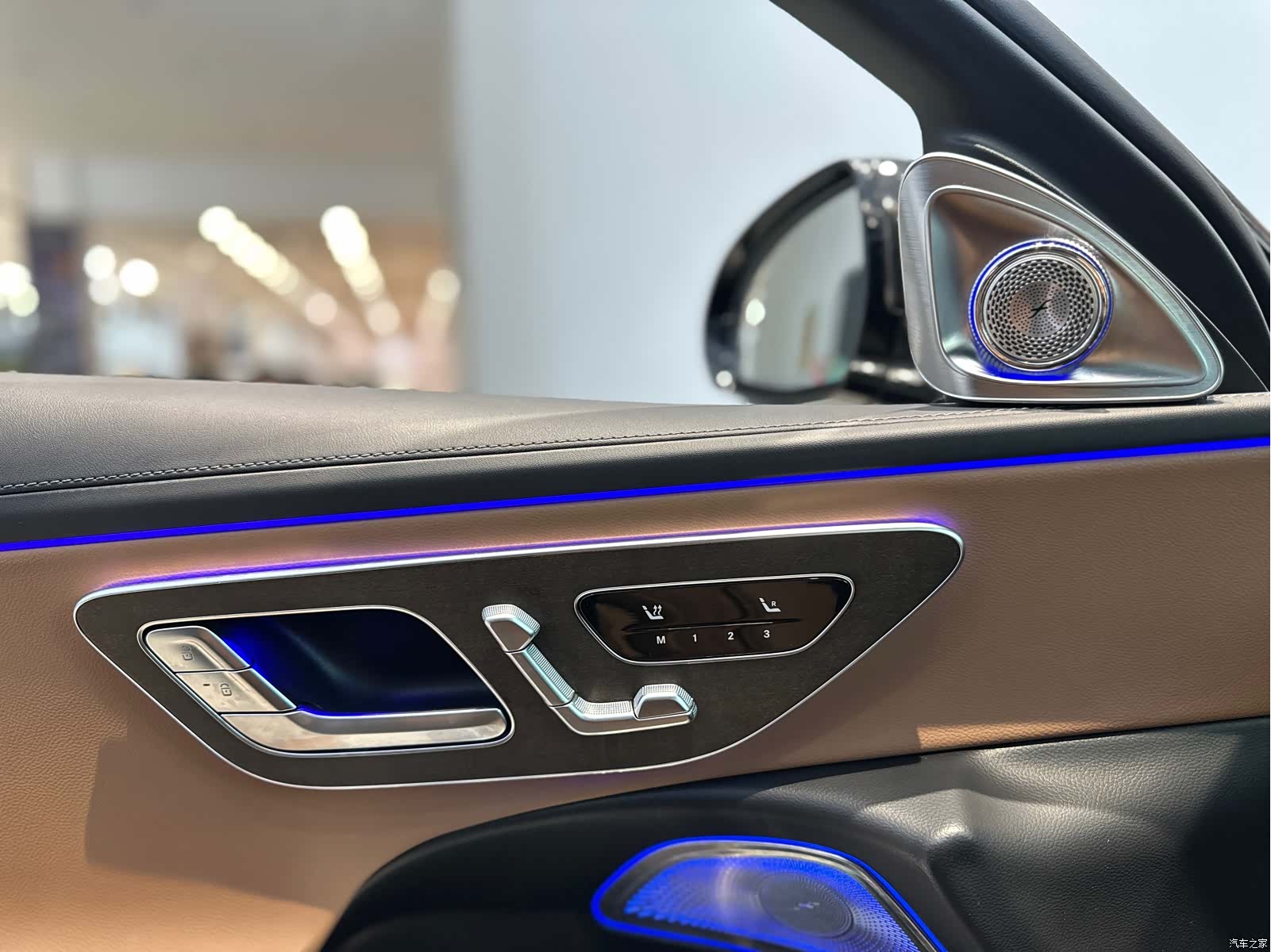Mercedes-Benz E-Class, 2025 7