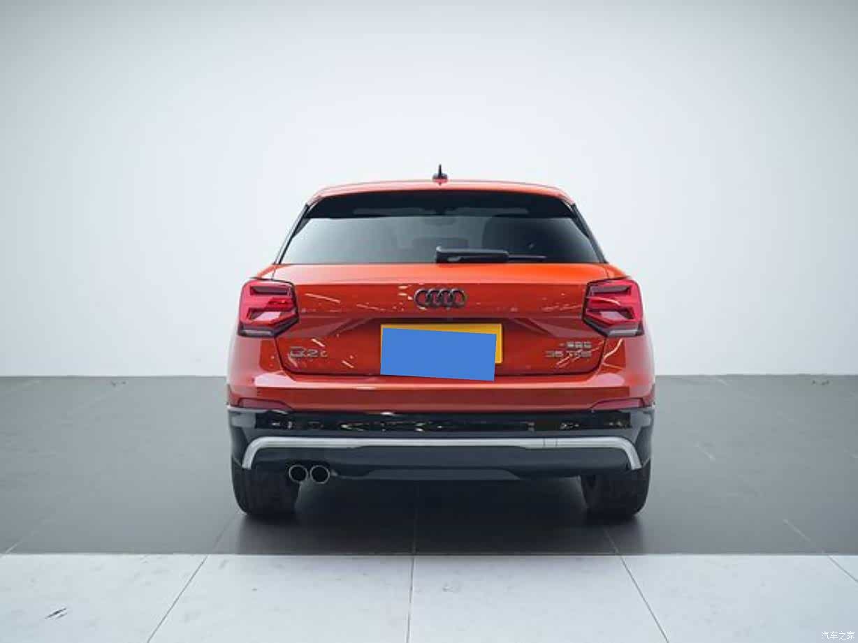 Audi Q2L, 2019 все фото