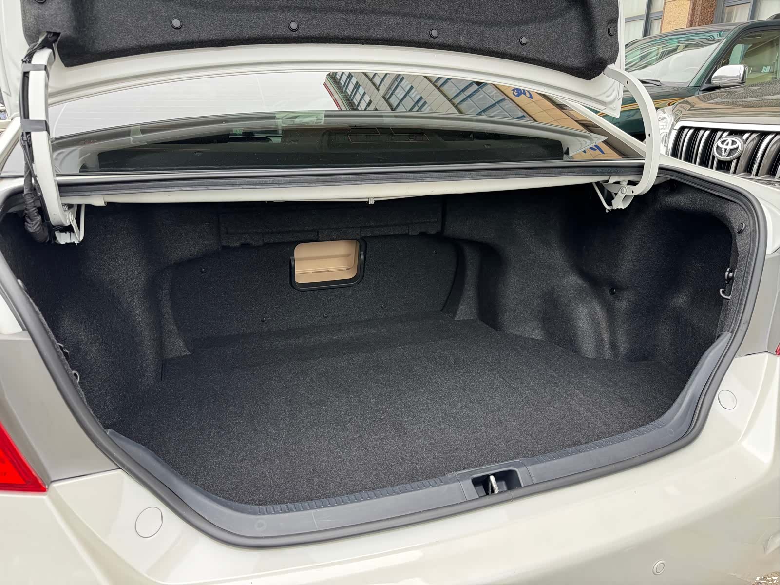 Toyota Camry, 2013 23