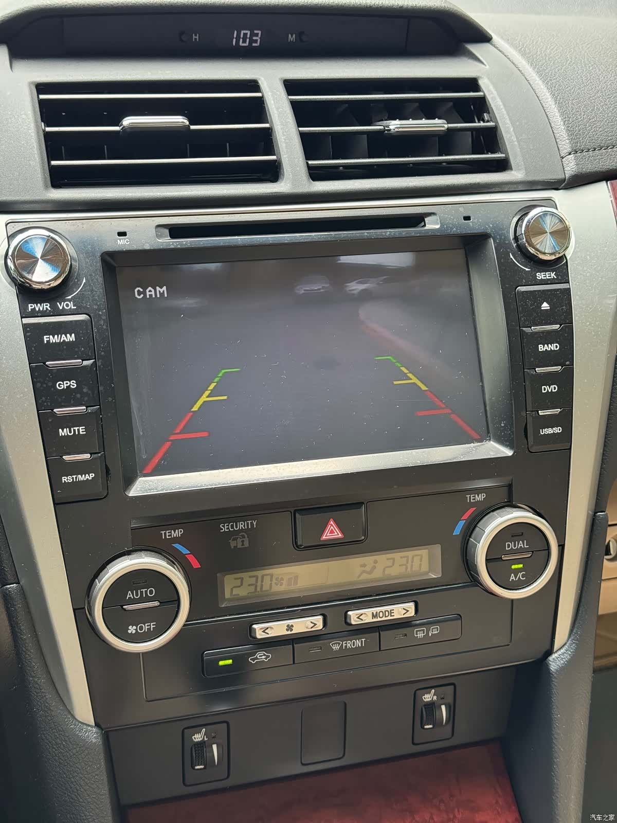 Toyota Camry, 2013 16