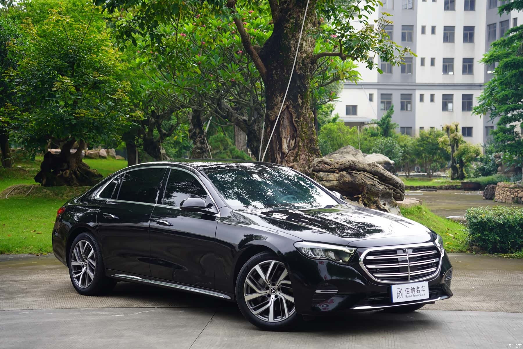 Mercedes-Benz E-Class, 2024 2