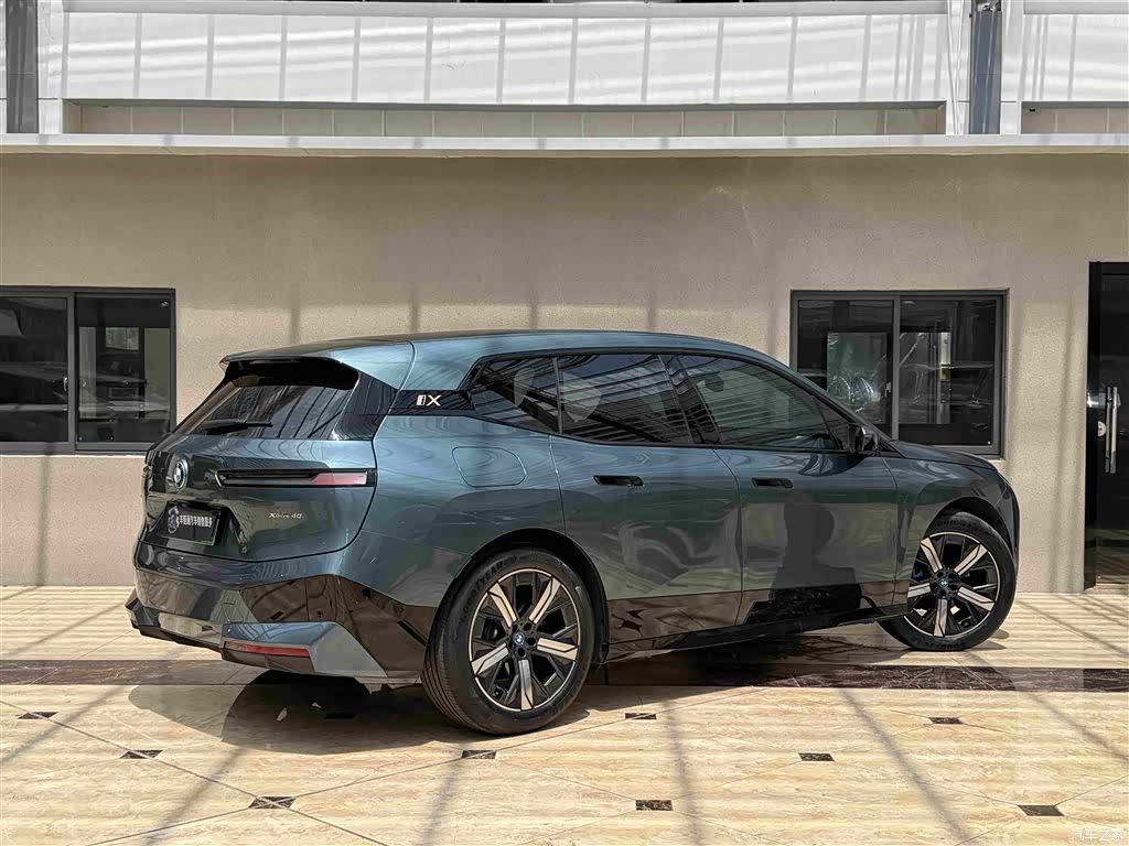 BMW iX, 2024 17