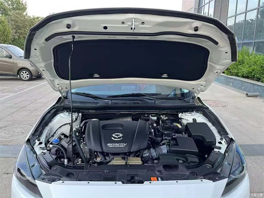 Mazda Mazda3, 2019 20