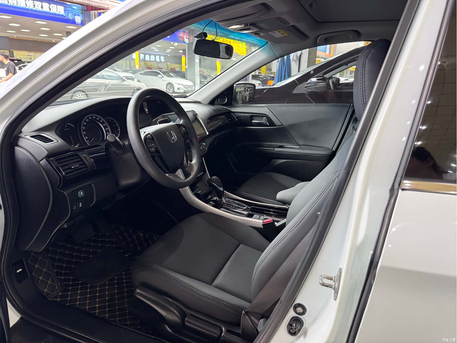 Honda Accord, 2018 16