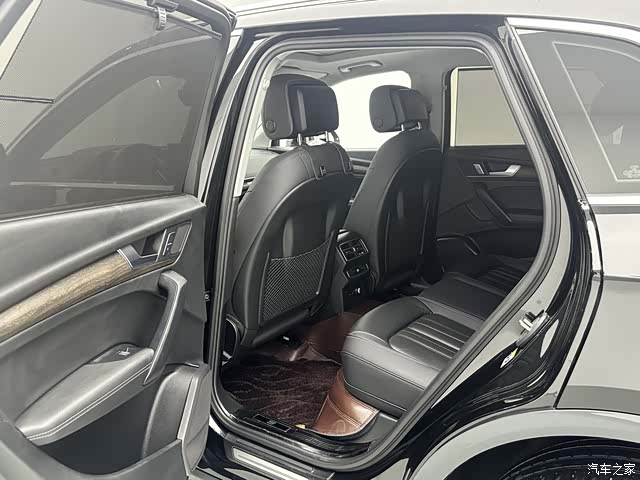 Audi Q5L, 2024 16