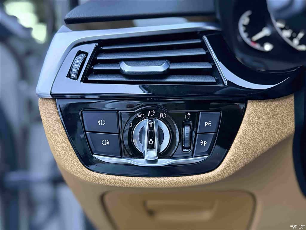 BMW 5 Series, 2017 13