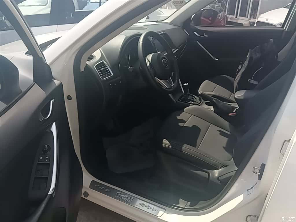 Mazda CX-5, 2015 16