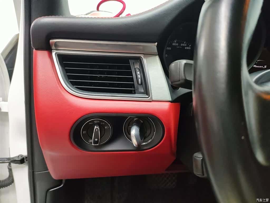Porsche Macan, 2014 10