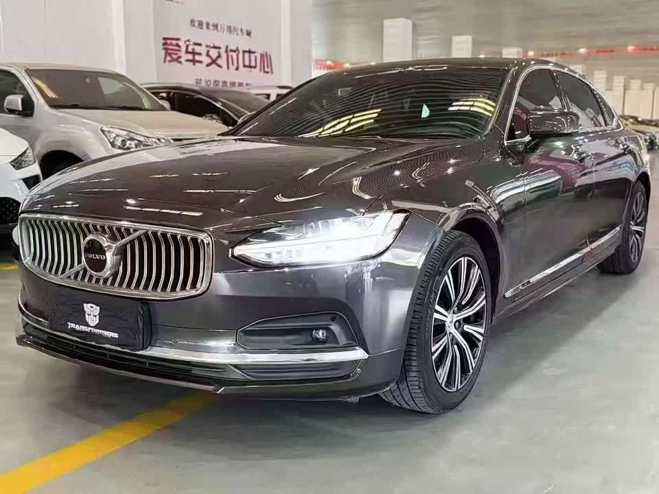 Volvo S90
