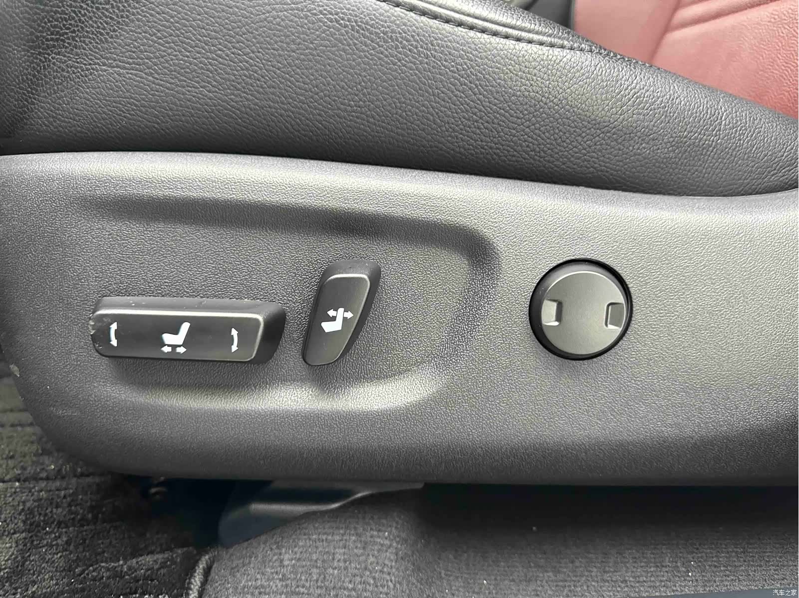 Lexus NX, 2021 11