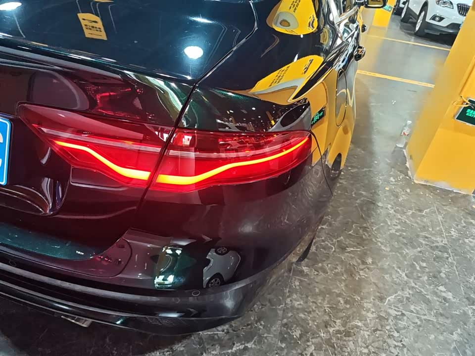 Jaguar XEL Jaguar XEL