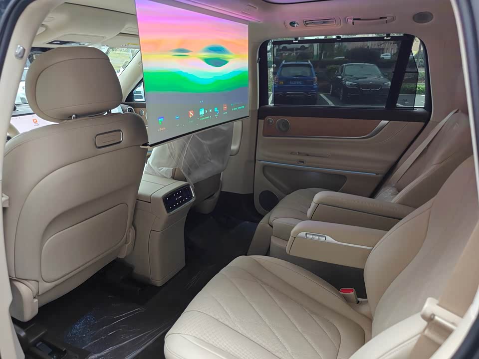 AITO Ask the world M9