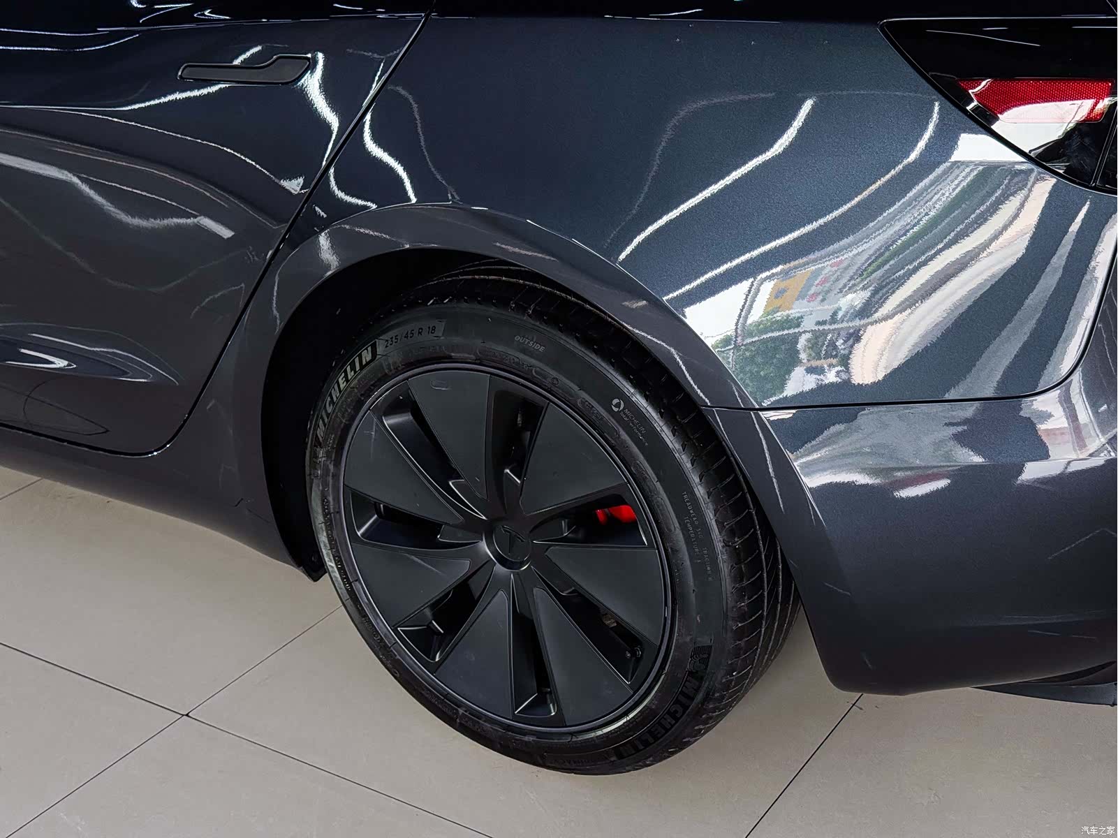 Tesla Model 3, 2024 6