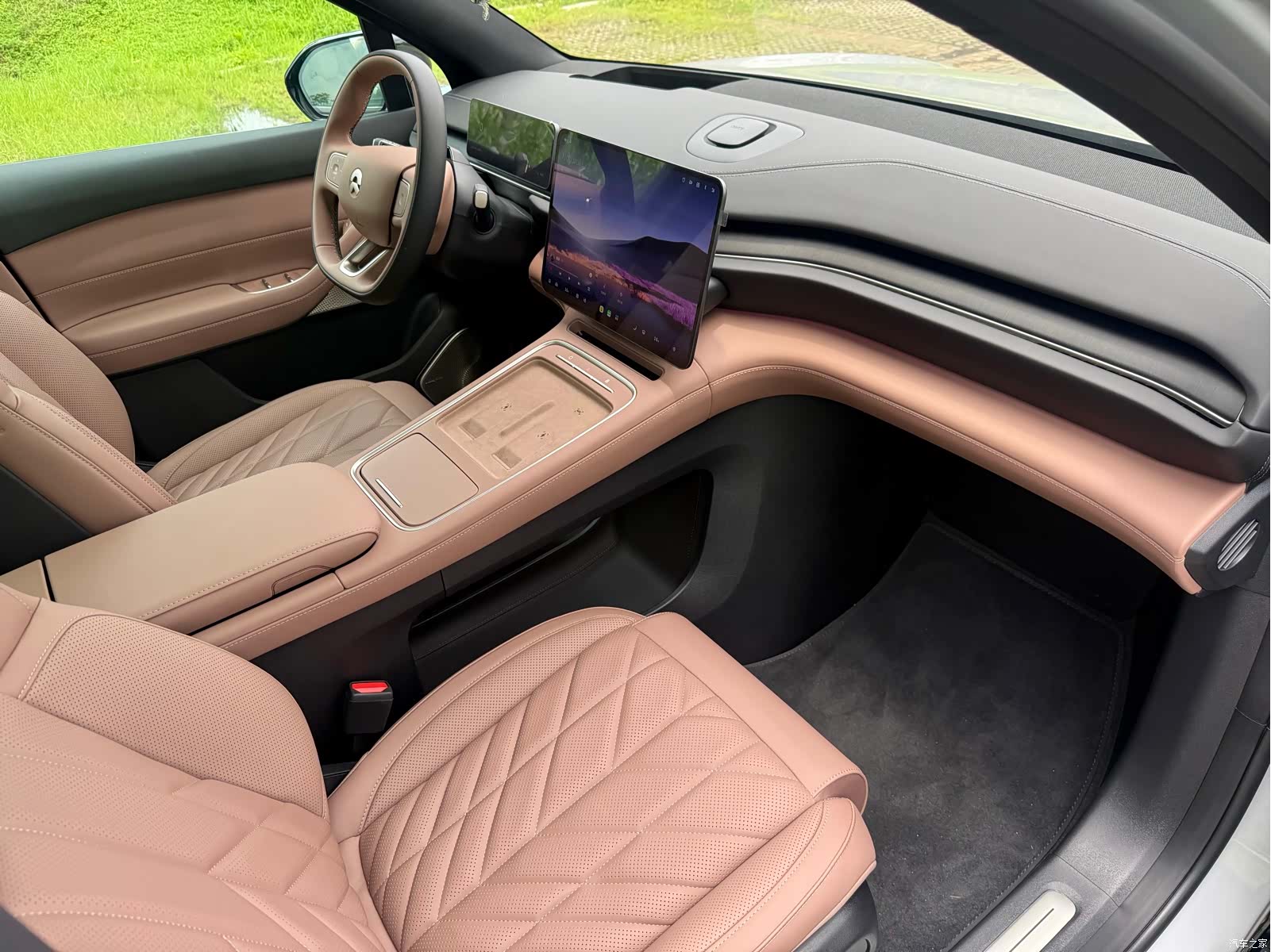 NIO ES6, 2026 10