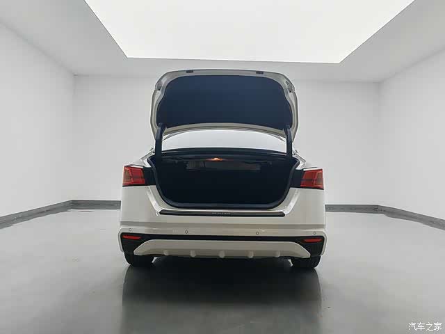Nissan Teana, 2021 13