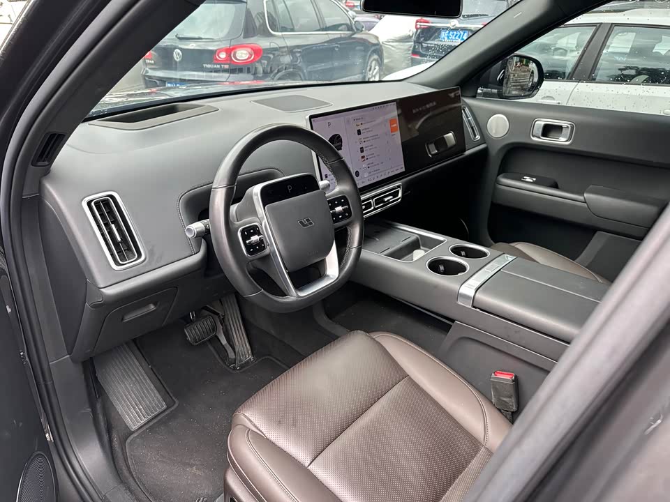 Li Auto Ideal L8