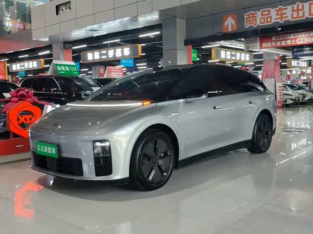 Li Auto i6 2026 — купить из Китая под заказ
