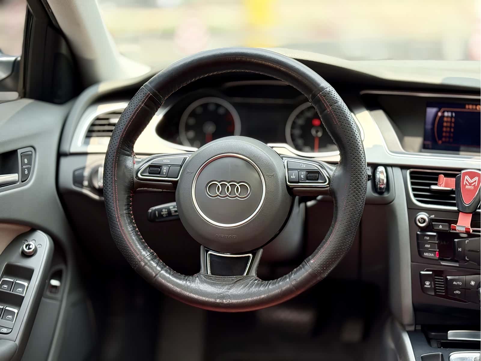 Audi A4L, 2012 7