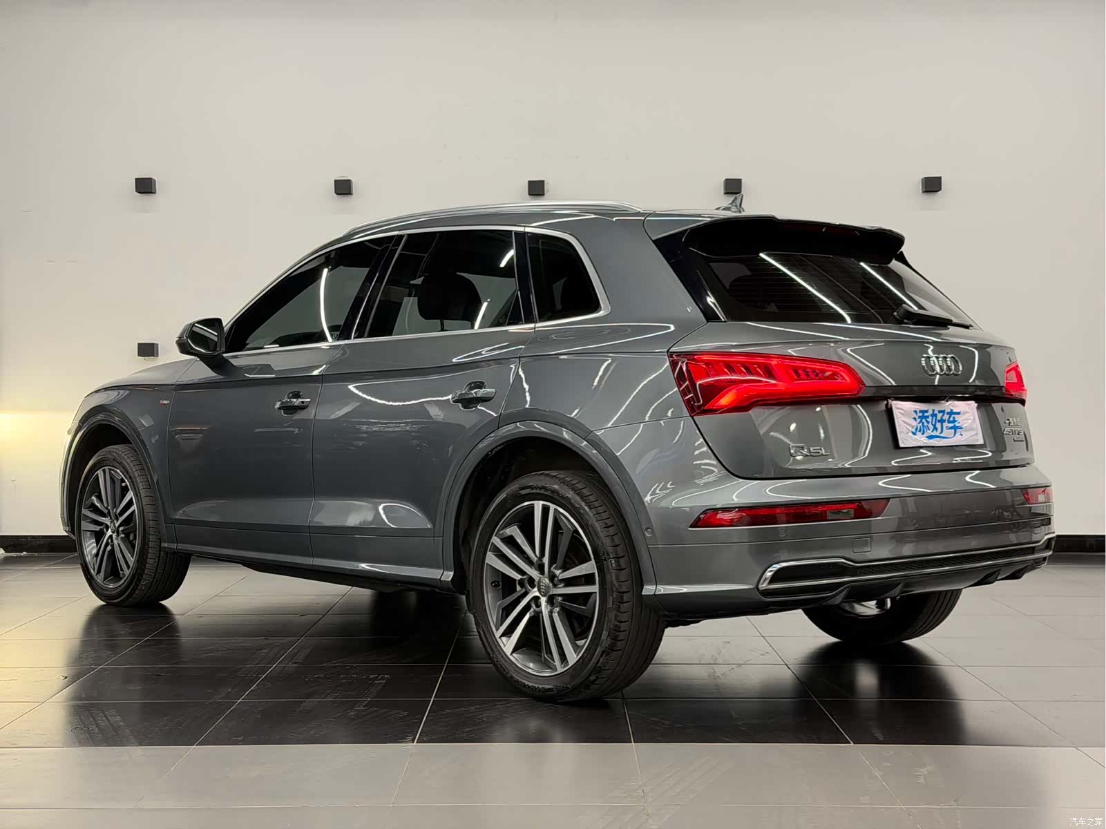 Audi Q5L, 2020 11