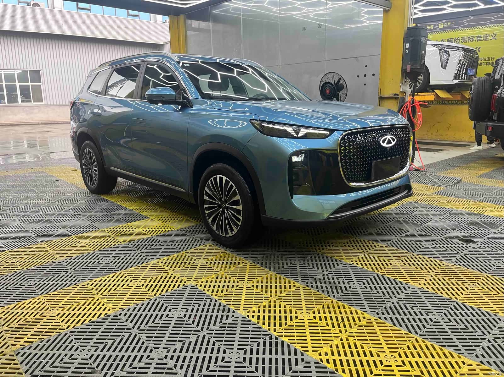 Chery Tiggo 8 Plus, 2026 3