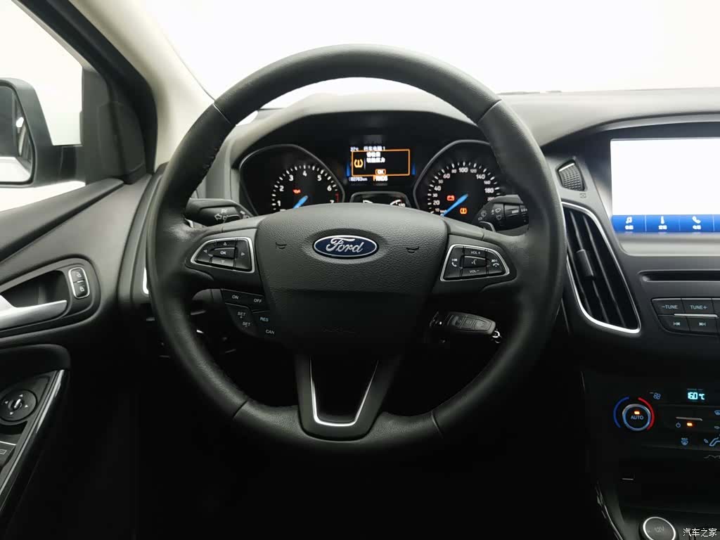 Ford Focus, 2017 11