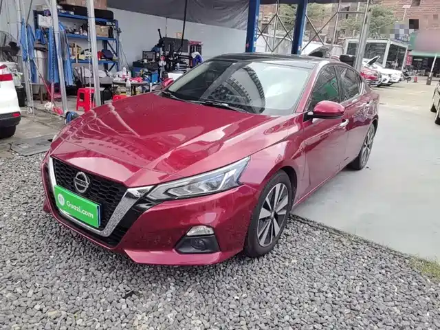Nissan Altima 2019 — купить из Китая под заказ