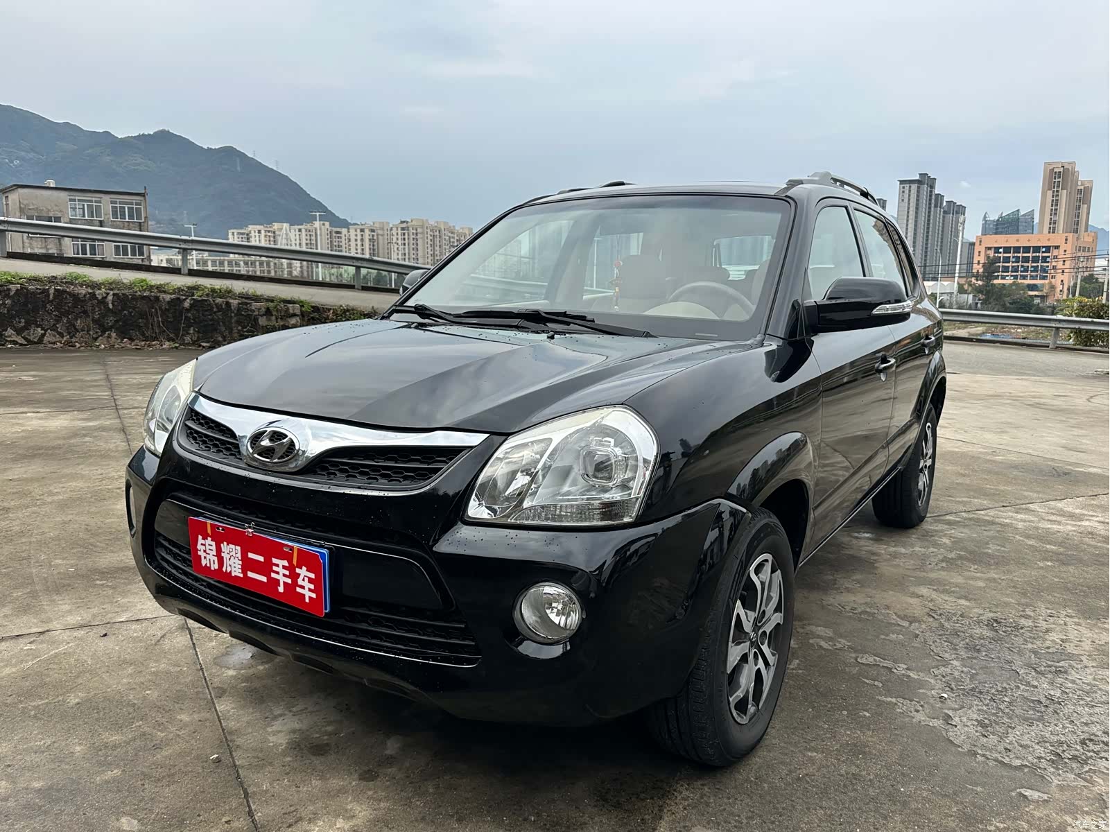 Hyundai Tucson, 2013 1