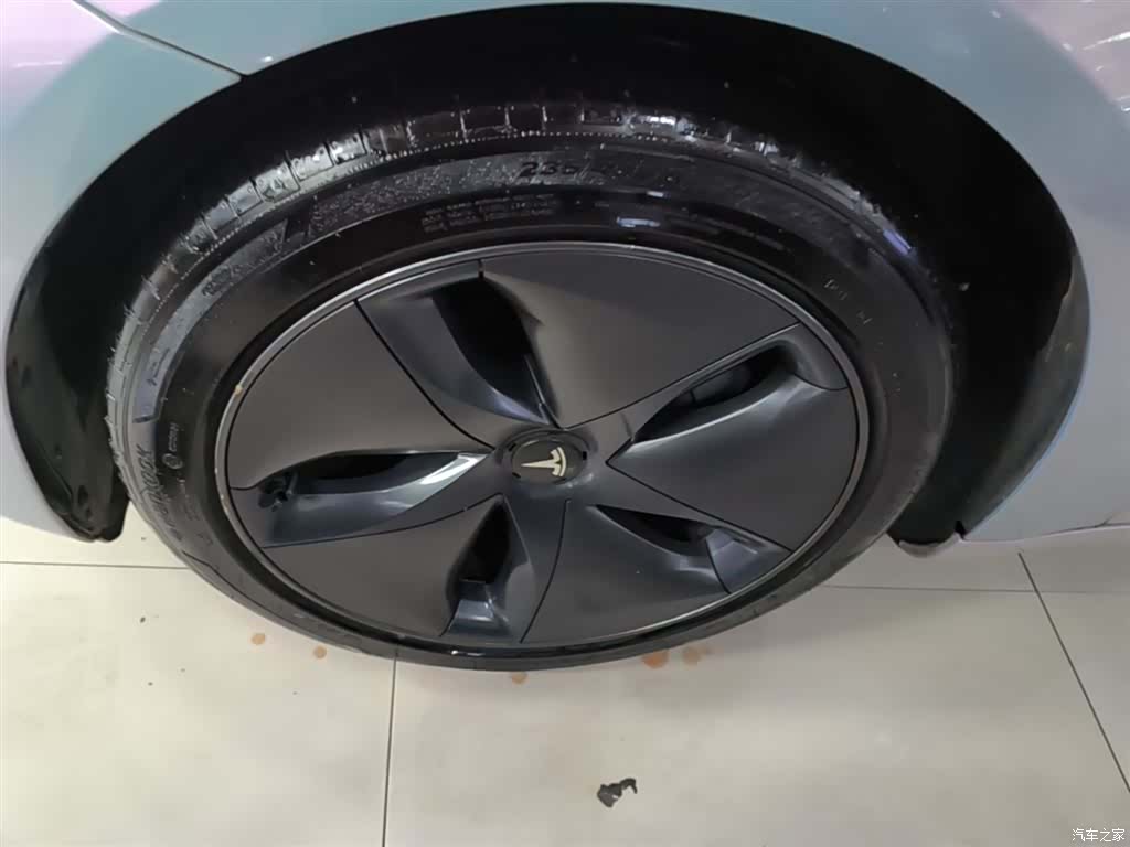 Tesla Model 3, 2021 23