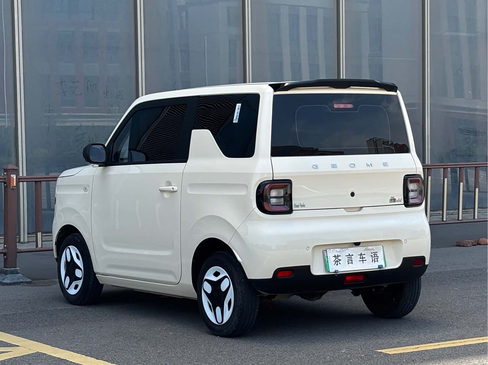 Geely Panda, 2025 6