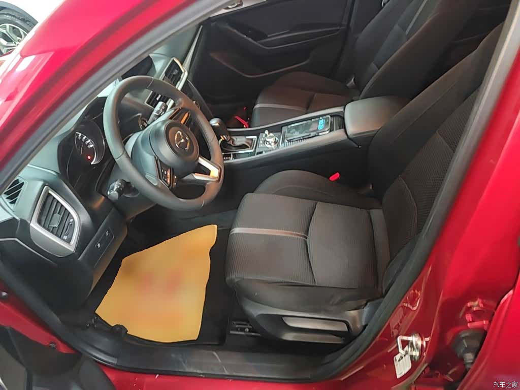 Mazda Mazda3, 2018 15