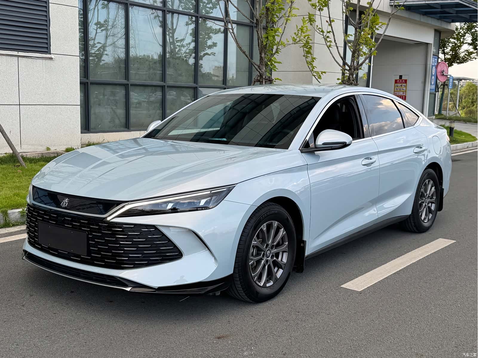 BYD Qin, 2024 1