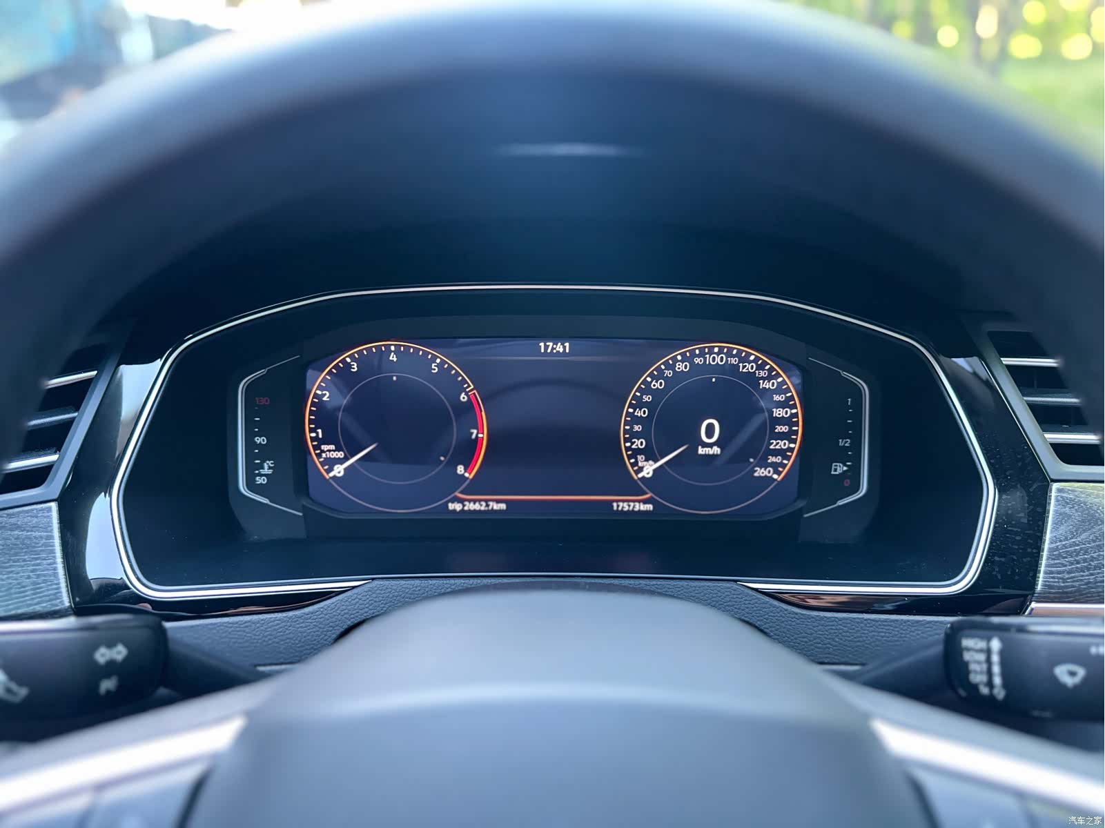 Volkswagen Magotan, 2025 4