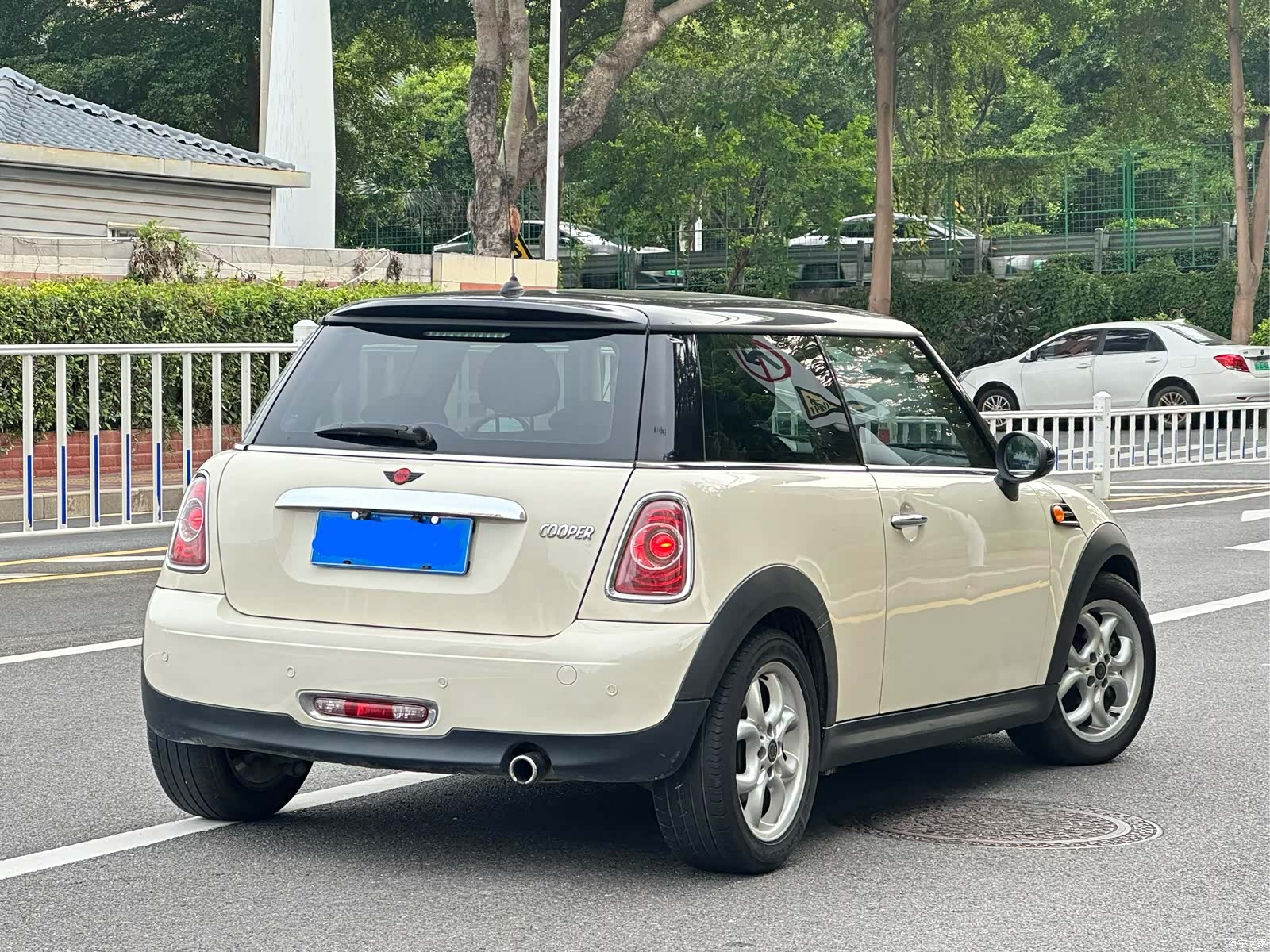 Mini Cooper, 2012 6