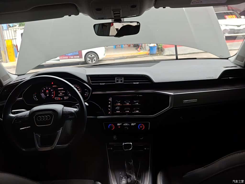 Audi Q3, 2020 10
