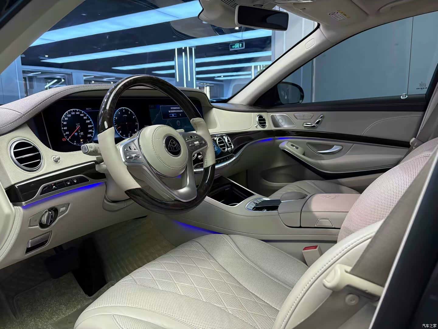 Maybach S-Class, 2020 4