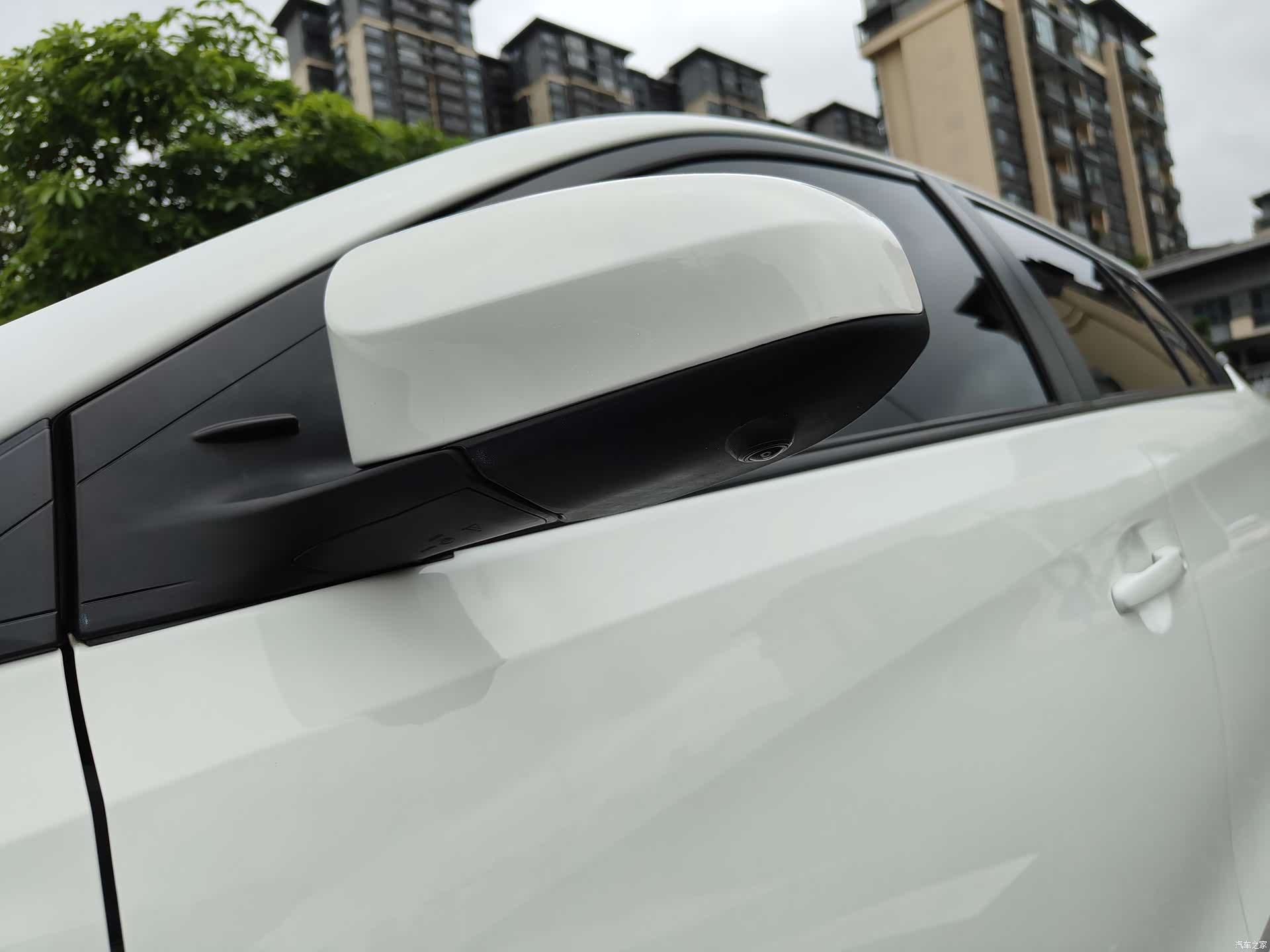 Toyota YARiS L, 2020 19