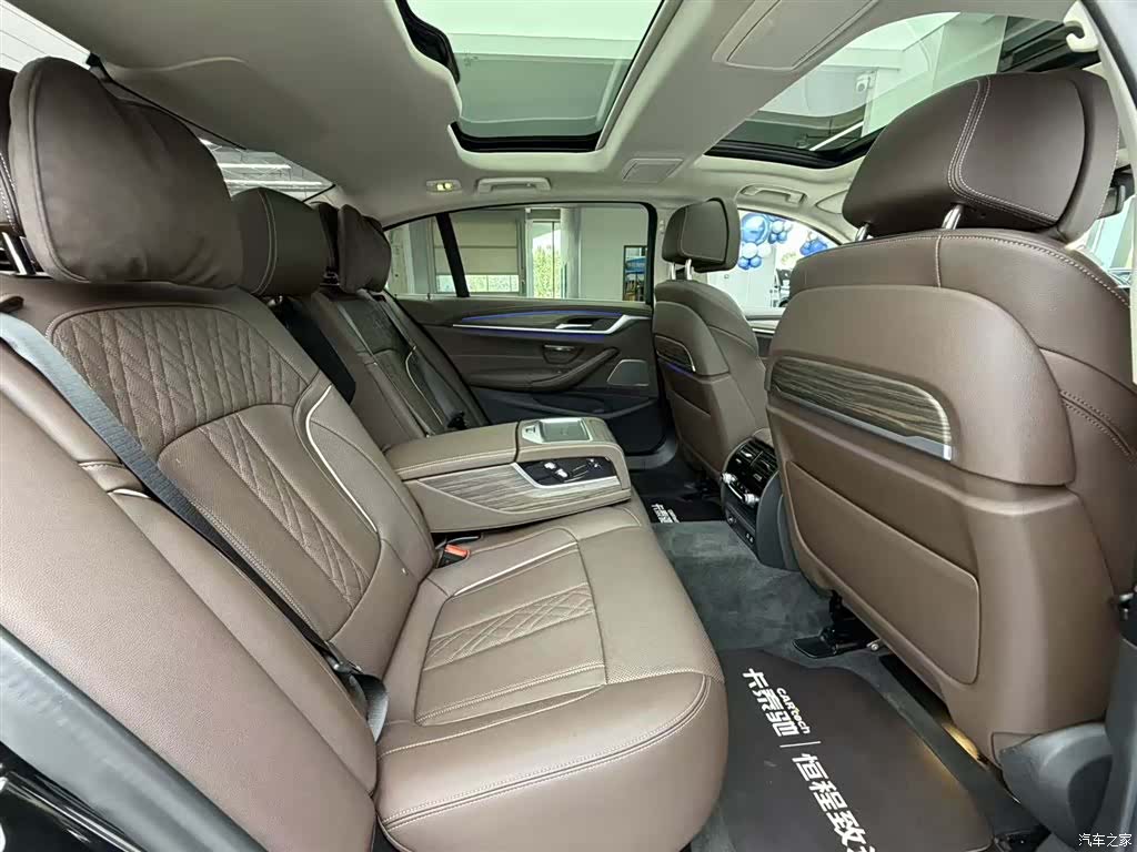 BMW 5 Series, 2023 8
