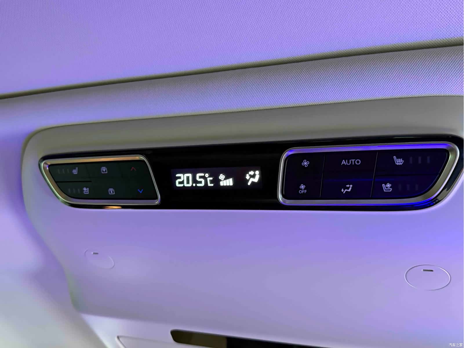 Trumpchi E8, 2025 19