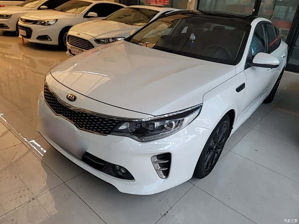 Kia K5, 2016 1