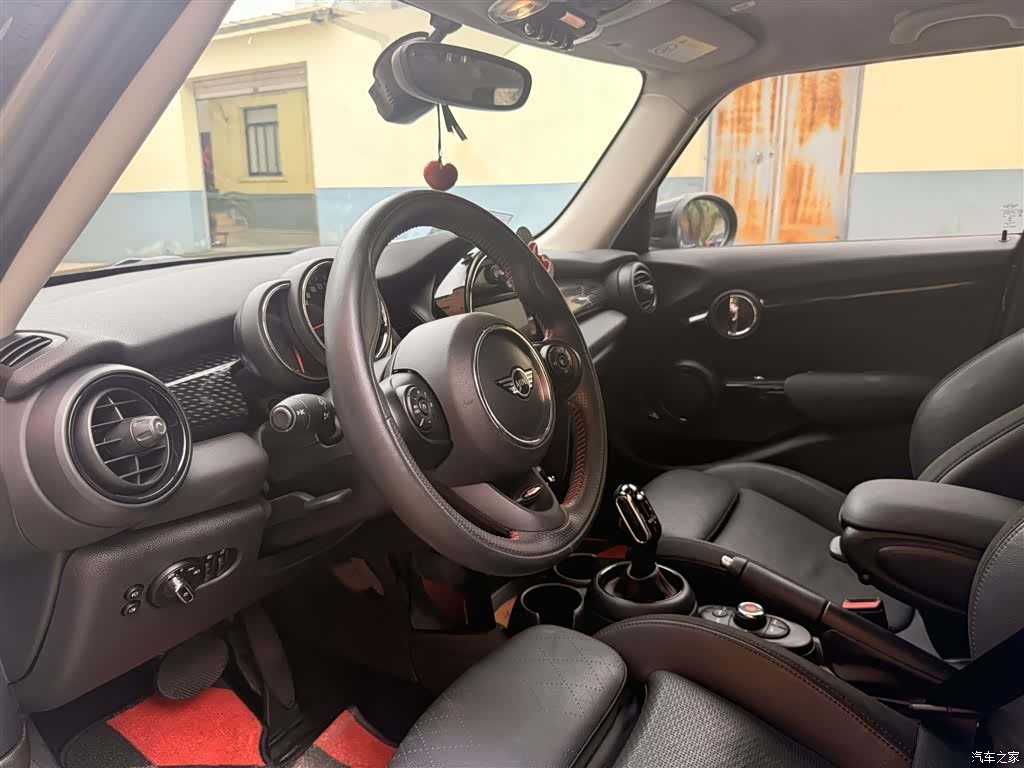 Mini Cooper, 2020 3