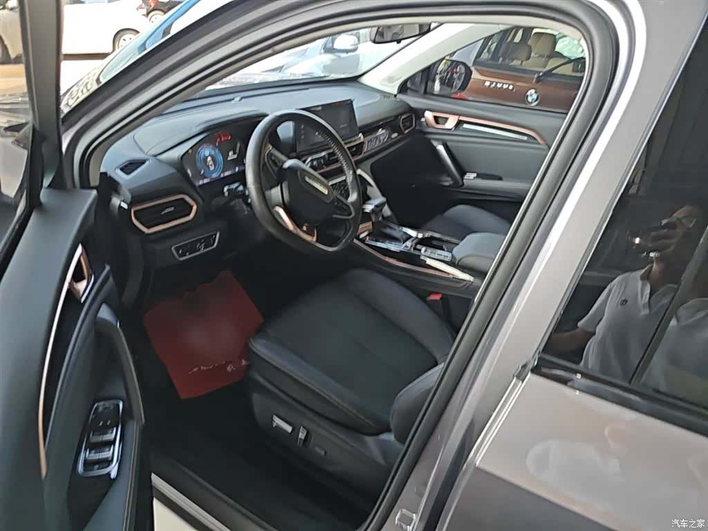 Wuling RS-5, 2019 15