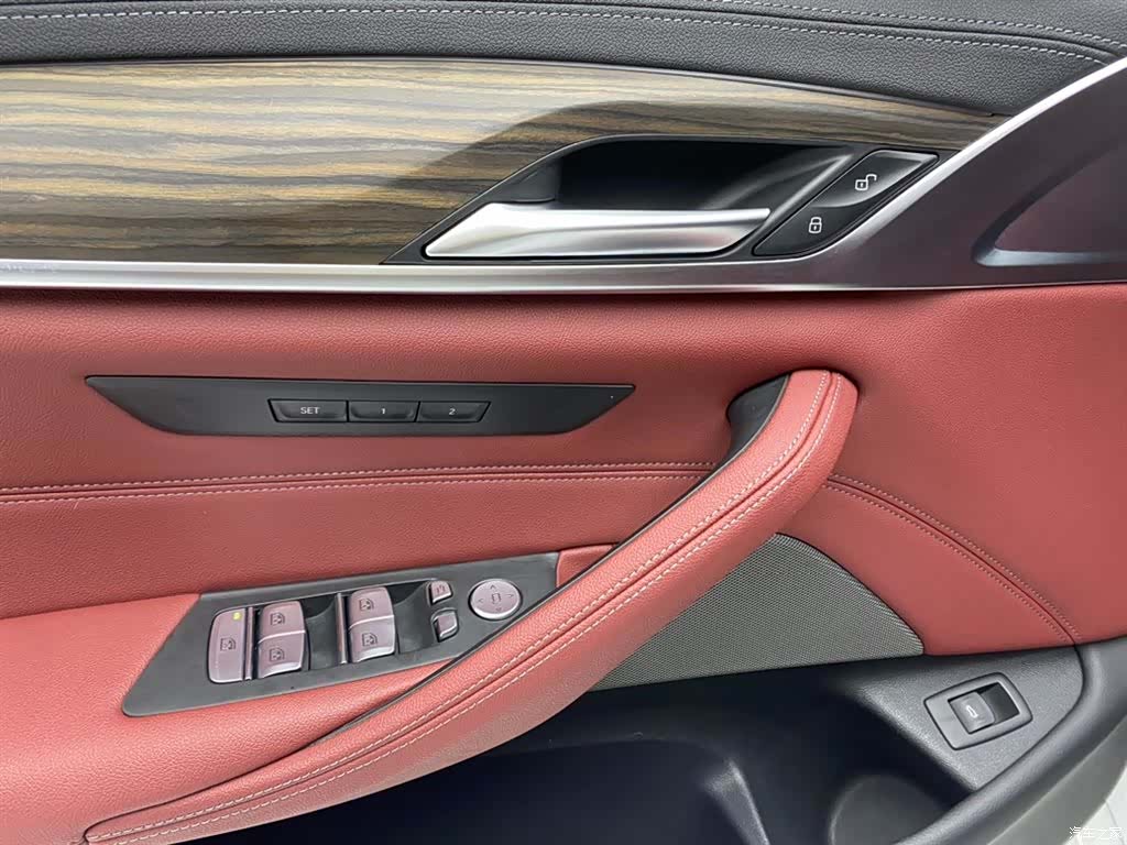BMW 5 Series, 2022 25