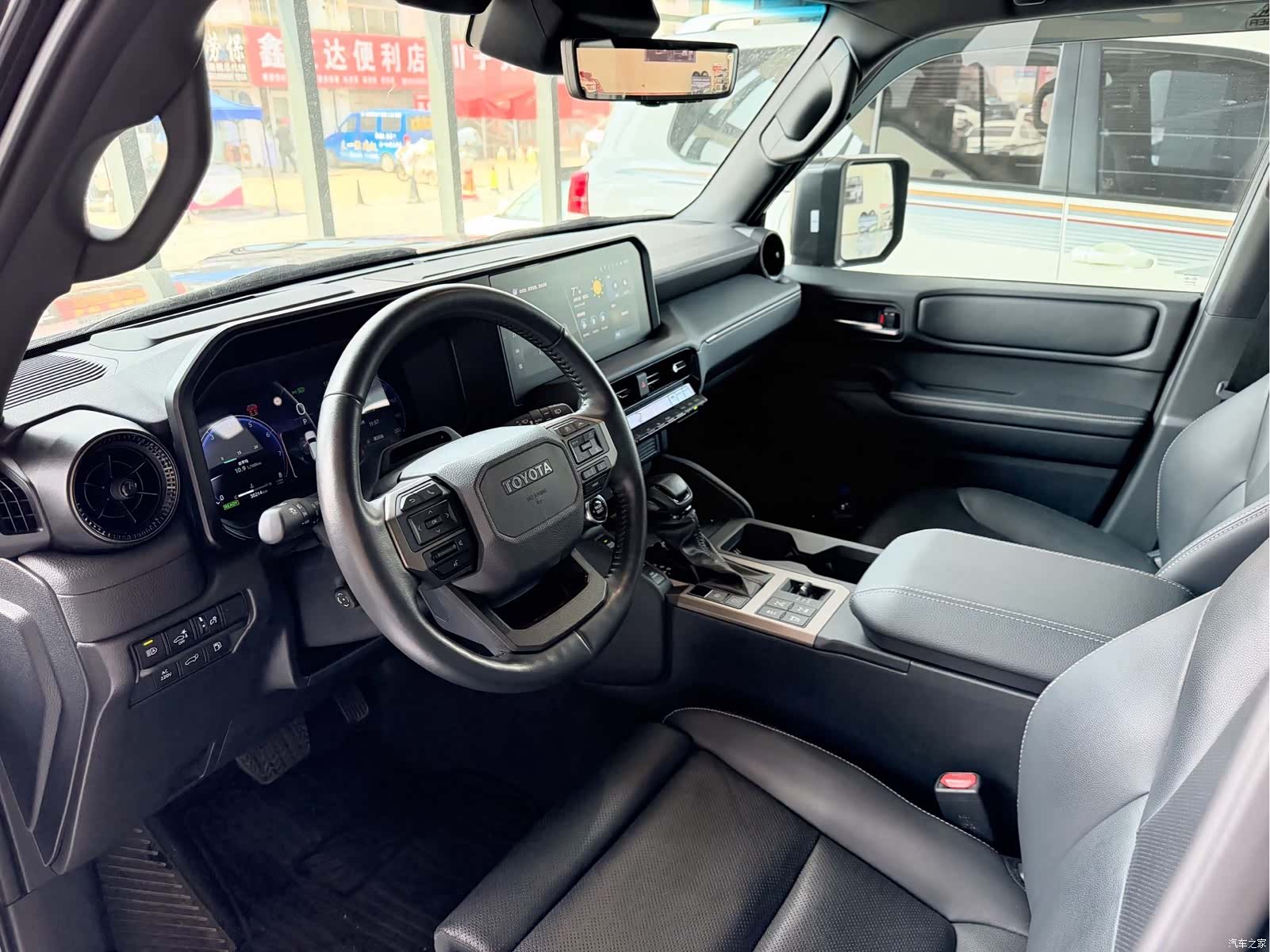 Toyota Prado, 2024 6
