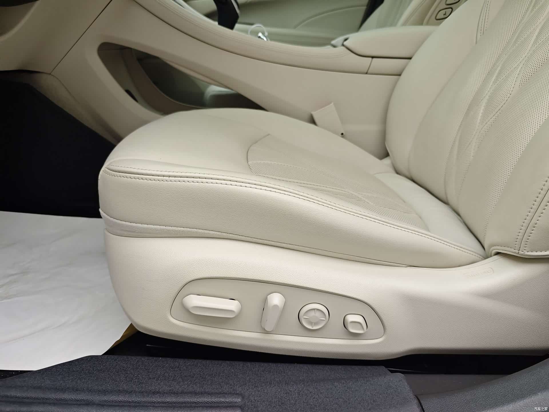 Buick LaCrosse, 2021 17