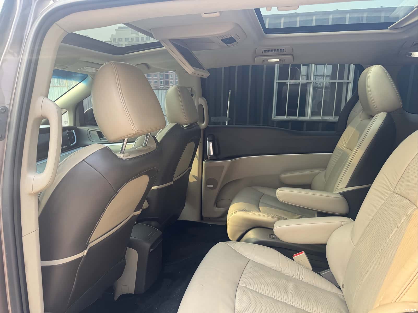 Buick GL8, 2013 7