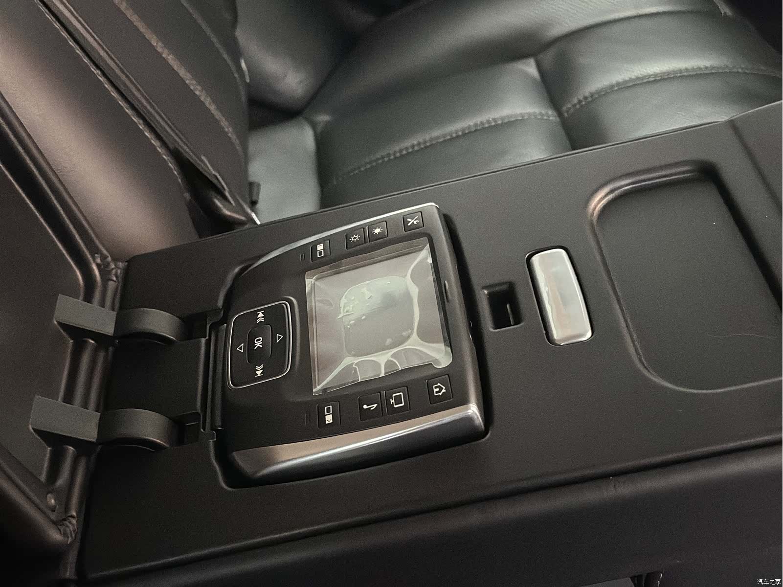 Land Rover Range Rover, 2012 48