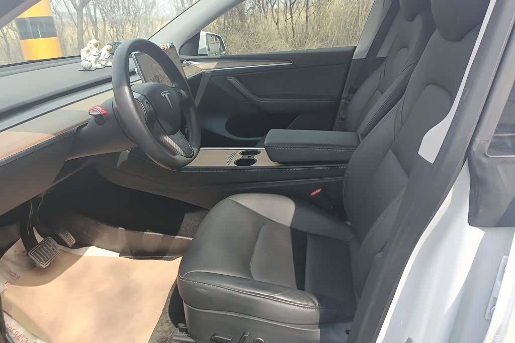 Tesla Model Y, 2021 9