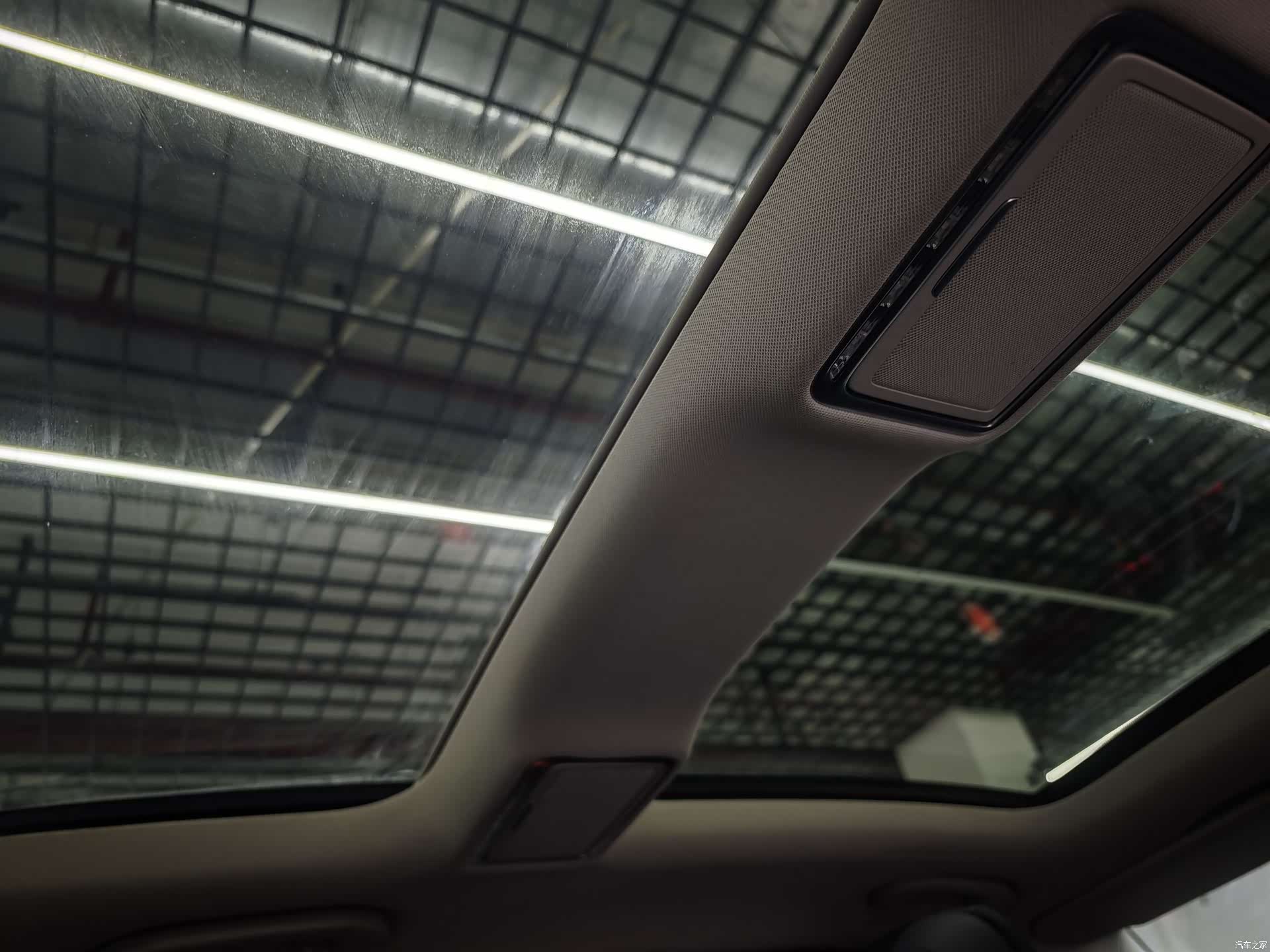 Mercedes-Benz C-Class, 2018 11