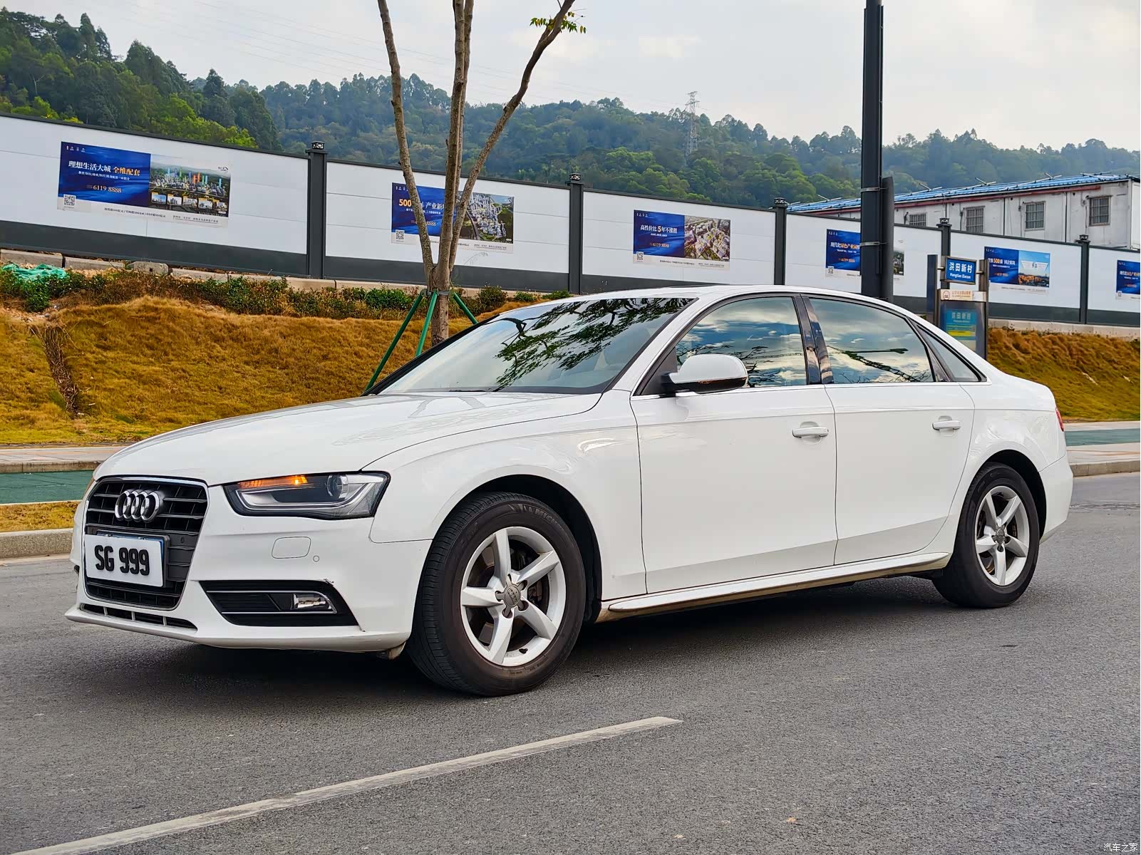 Audi A4L, 2013 1
