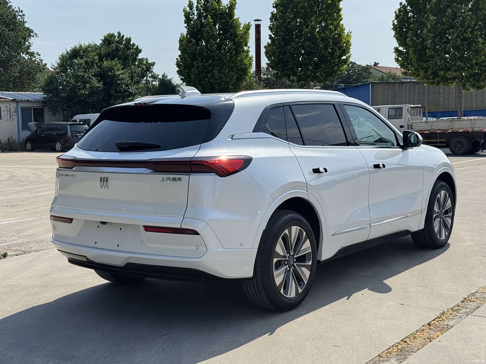 Buick E5, 2025 11